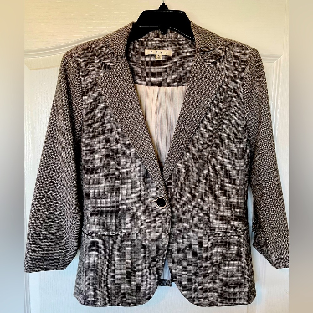 Cabi Barrister Blazer size 6